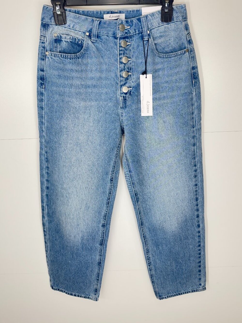 NWT d. jeans 90s Straight Crop Button Fly Jeans